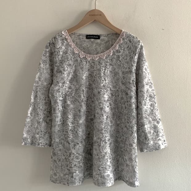 Lace Collar Pattern Blouse T