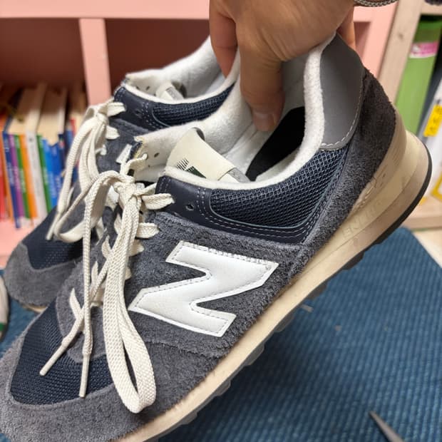 뉴발란스 574 헤리티지 네이비 275
