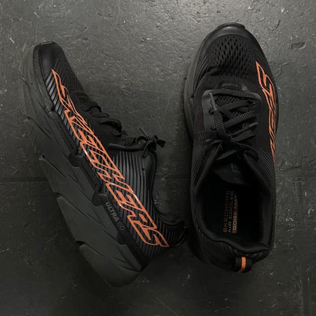 265 스케쳐스 맥스 쿠셔닝 런닝화 