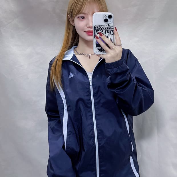 아디다스 JAPAN 베이비블루 스몰로고 바람막이 