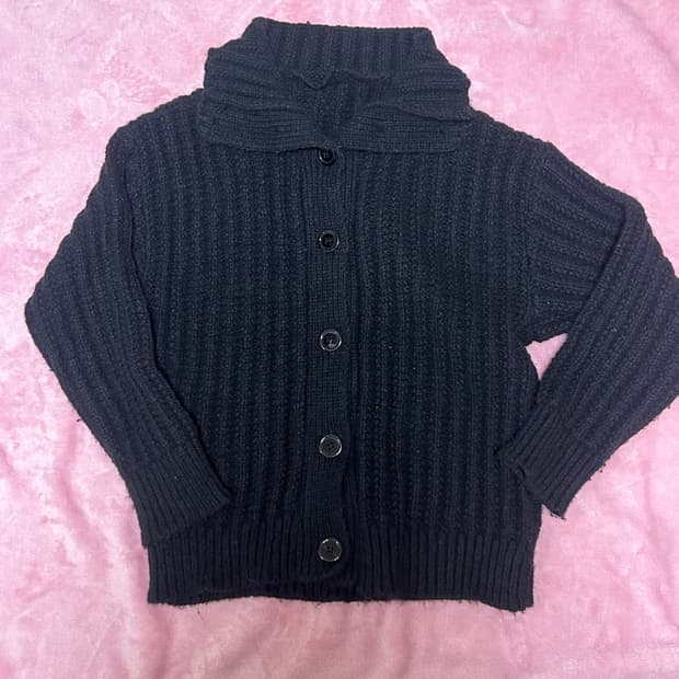 니트 하이넥 버튼 가디건 애니원모어