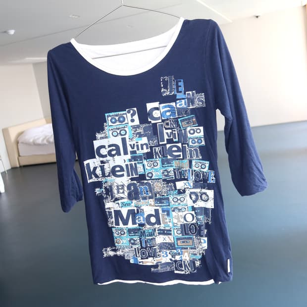 CALVIN KLEIN REVERSIBLE T
