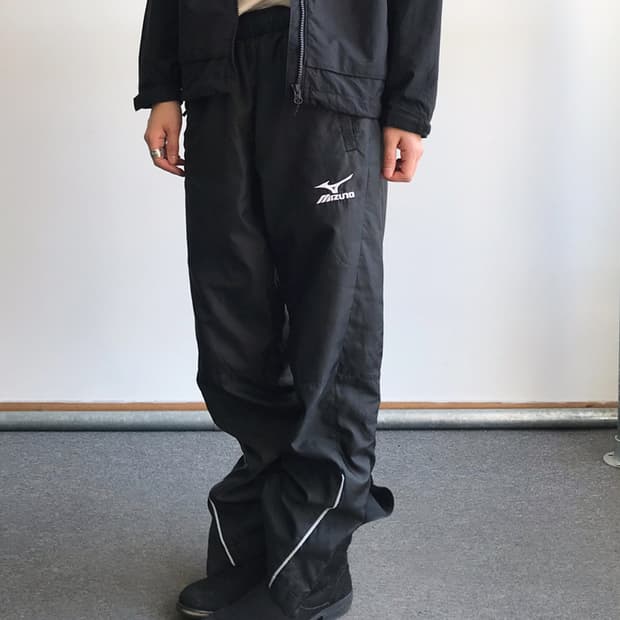 MIZUNO