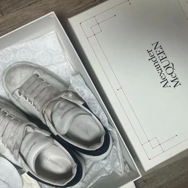 맥퀸 오버솔 스니커즈 35.5