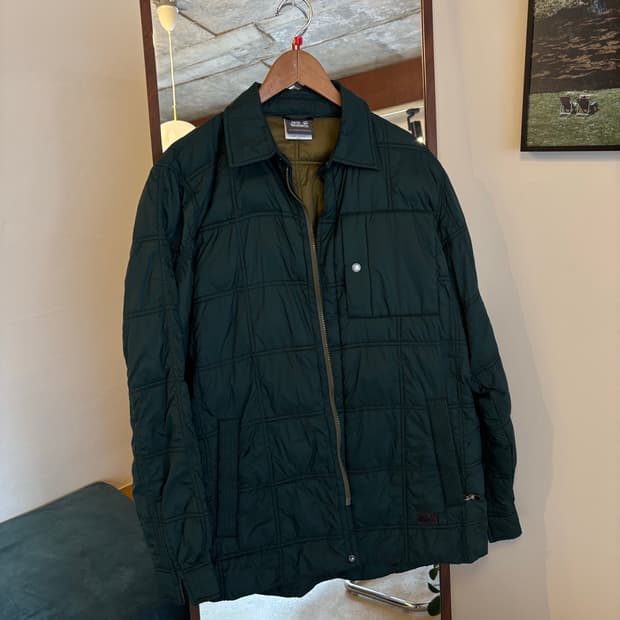 잭울프스킨 퀼팅 자켓잭울프스킨 퀼팅 자켓