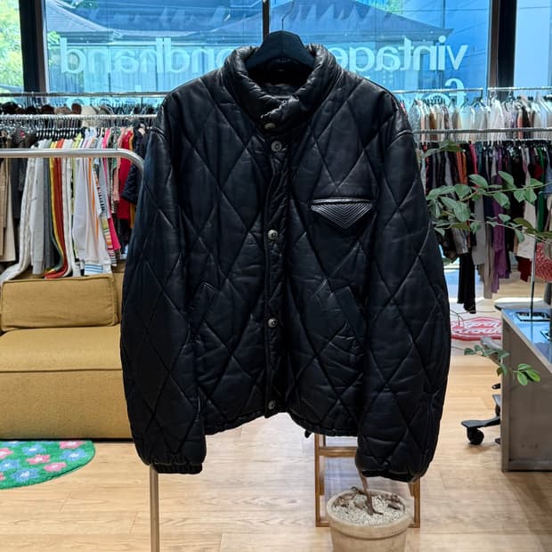 베르사체 클래식 v2 블랙 램스킨 퀼팅 레더 자켓 