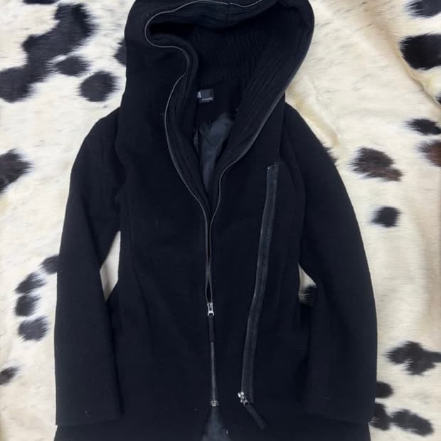 Side Two-Zipper Over-Hoodie