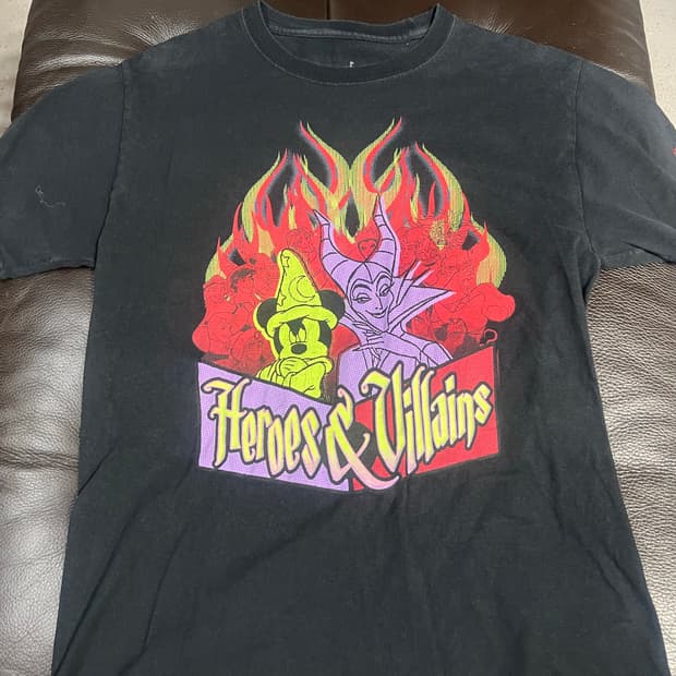 Usa 디즈니x헤인즈 반팔