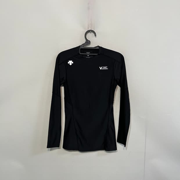 데상트 남성 기능성 티셔츠 100