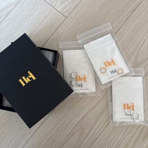 Hei 헤이 귀걸이 세트 (미개봉)