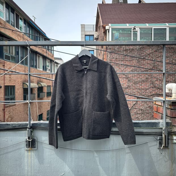 유니클로 C라인 울 블랜드 다크그레이 집업 자켓