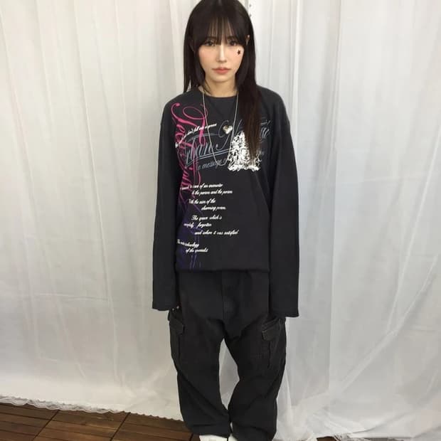 Active Time Script Graphic Long Sleeve