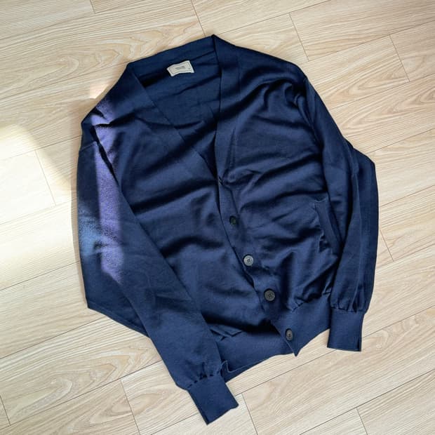 어나더오피스 가디건