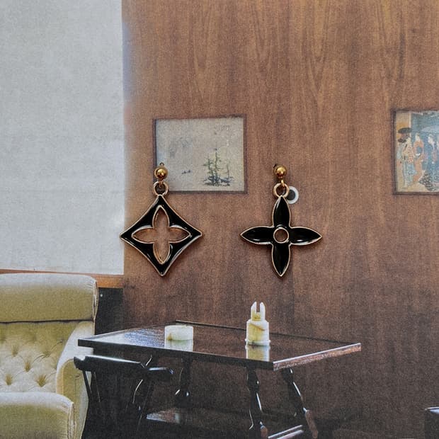 루이비통 모노그램 플라워 귀걸이