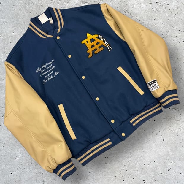 [XL] 아디다스 네이비/베이지 MC 스타디움 자켓 B951