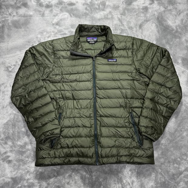 파타고니아 카키 경량패딩 100