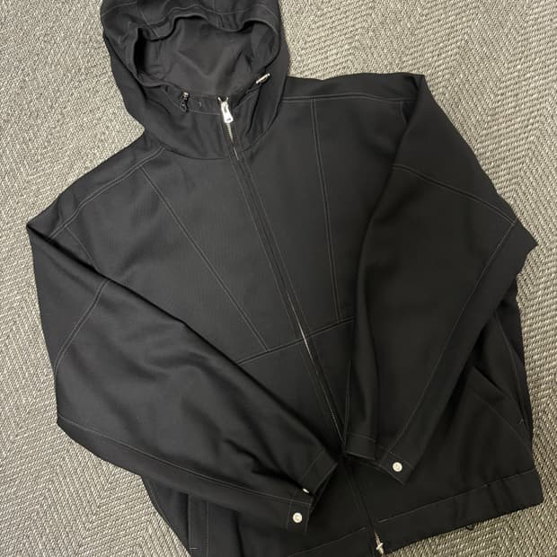 인사일런스 울 혼방 후드집업 M