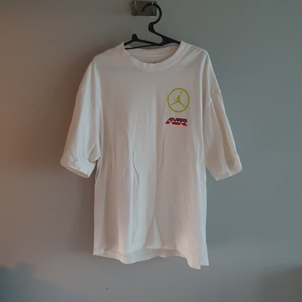 NIKE 나이키 조던 반팔 티셔츠)105