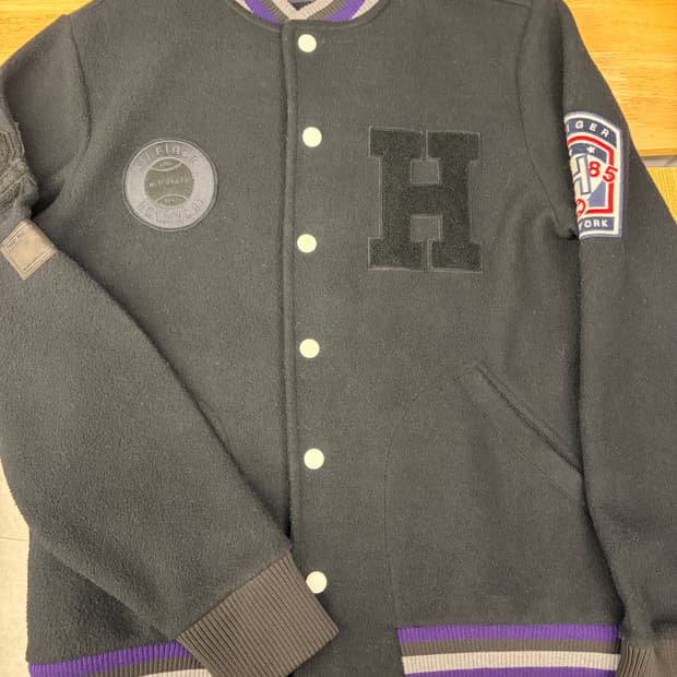 [M] 타미힐피거 블랙 바시티 자켓