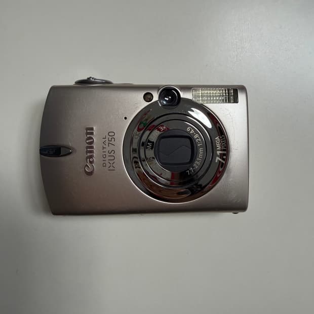 캐논 익서스750 디지털 카메라