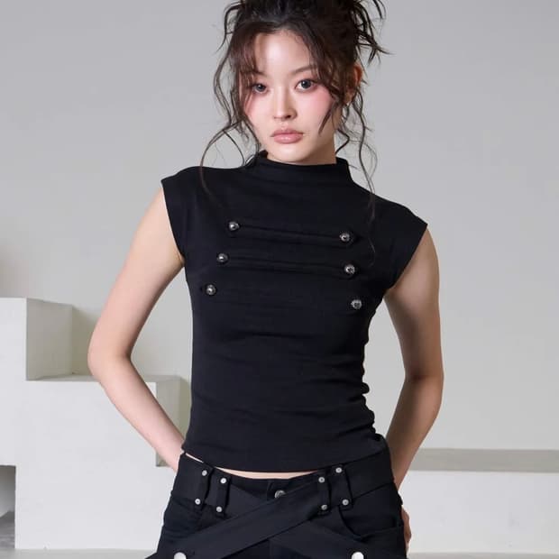 이유씨티 나폴레옹 하프넥 반팔 티셔츠 