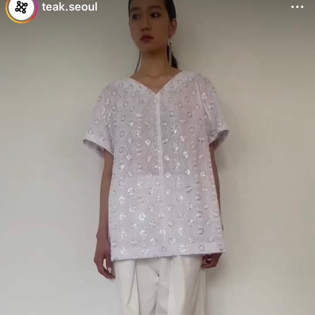 티크 플라워 블라우스