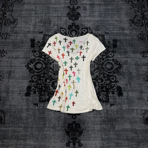 Gunda X Kmrii multi cross t shirts