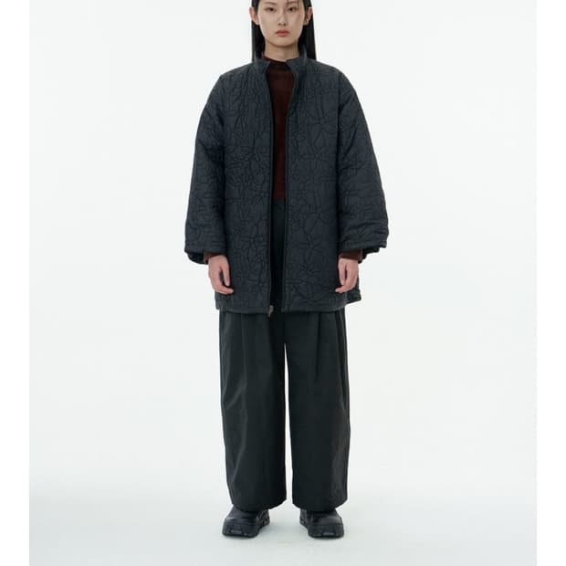 아모멘토 리버시블 플라워 패딩