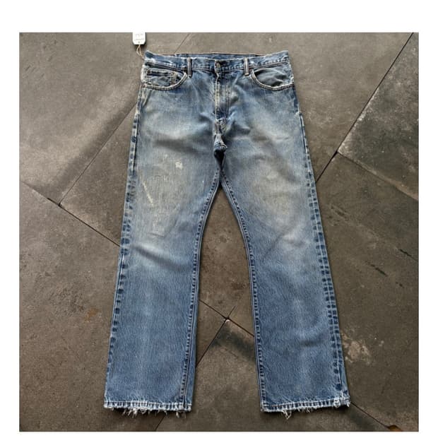 36) Levi's 517 Bootcut Denim pants