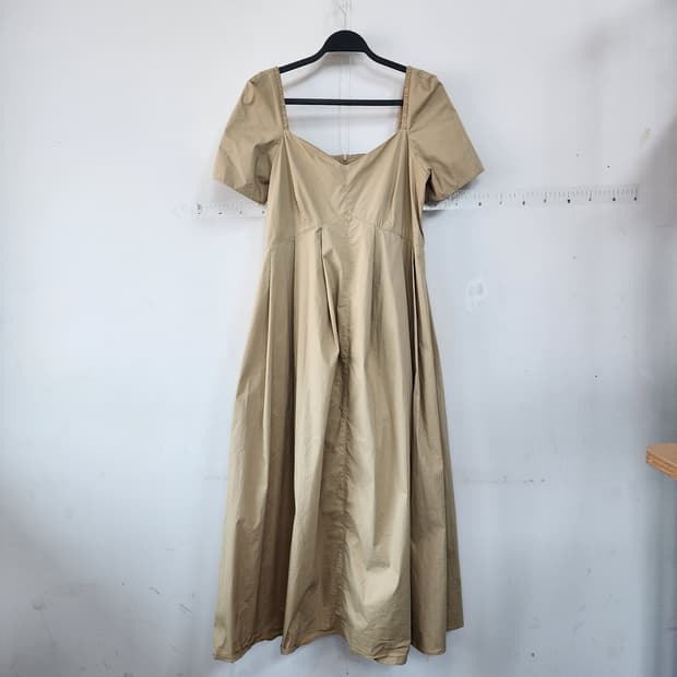 ORR 베이지 스퀘어넥 롱 원피스