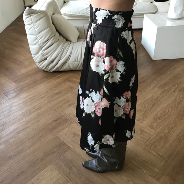 vintage pattern skirt