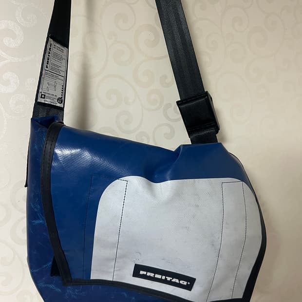 프라이탁 크로스백