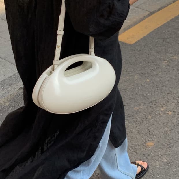 아카이브앱크 하프 베이글 아이보리 숄더 토트백 가방