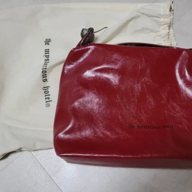 (새상품)더미스테리어스 가방 호보백 & 미호키링