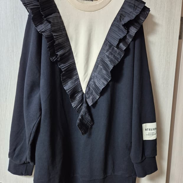 (20년) 럭키슈에뜨 아뜰리에 프릴 맨투맨 원피스 38