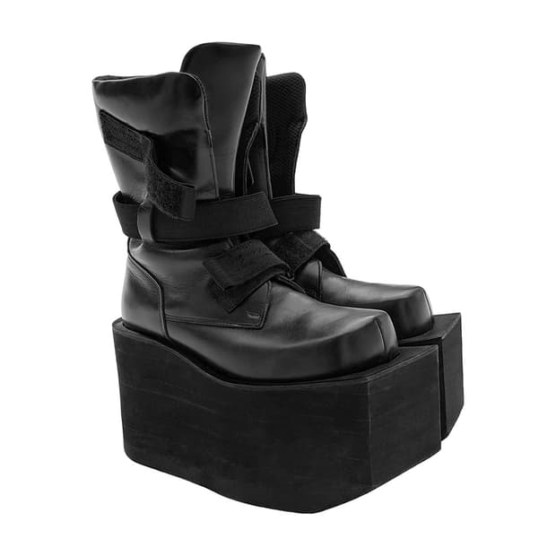 koji kuga 90s square-toe platform boots
