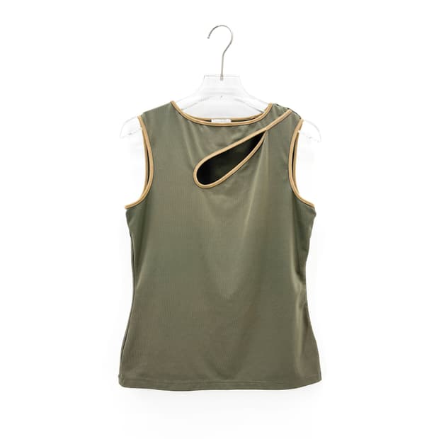 빈티지 커브드 컷아웃 슬리브리스