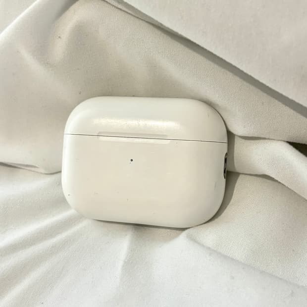에어팟 프로 2세대 본체