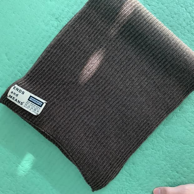 Ends and means 그랜파 스카프 다크브라운