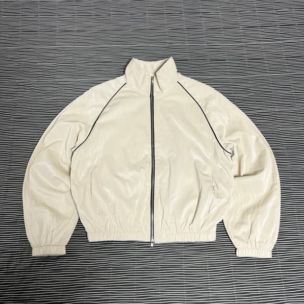 도프셉 레더 윈드브레이커 아이보리