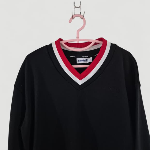 [L]리복 클래식 브이넥 맨투맨