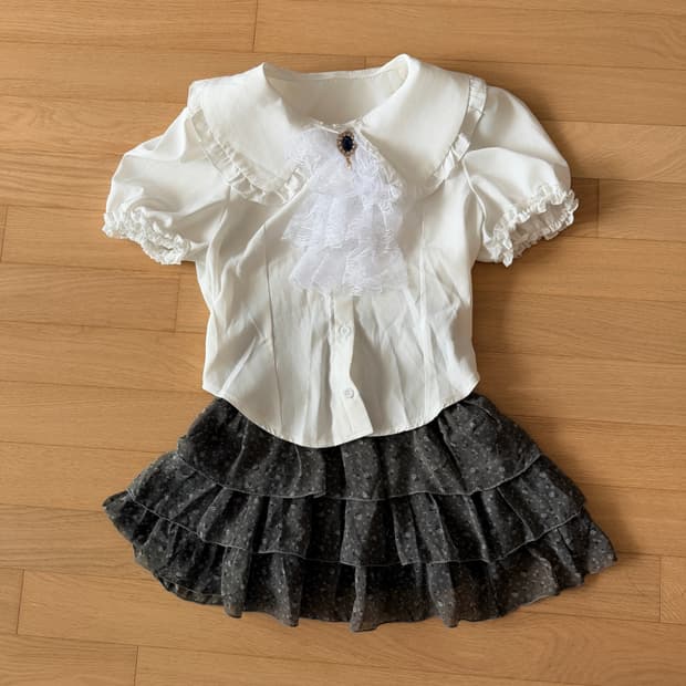 리즈리사 엑시즈팜 핀터깔 블라우스 스커트세트