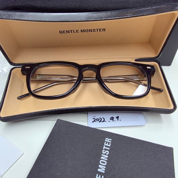 젠틀몬스터 KUBO 01 블랙 안경