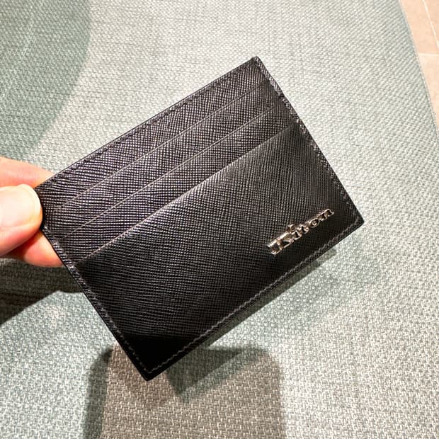 (정품/새상품) KITON 키톤 남성  블랙 사피아노 로고 카드지갑