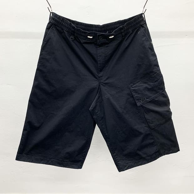 Y-3 블랙 오버사이즈 로고 밴딩 하프 팬츠  