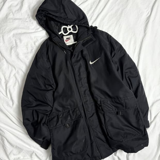 나이키 미디윰 기장 후드 점퍼