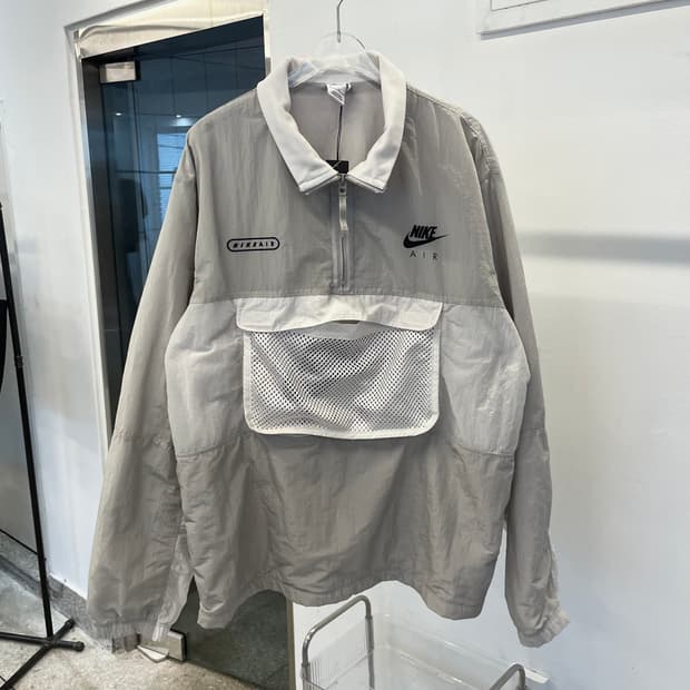 Nike pocket anorak
