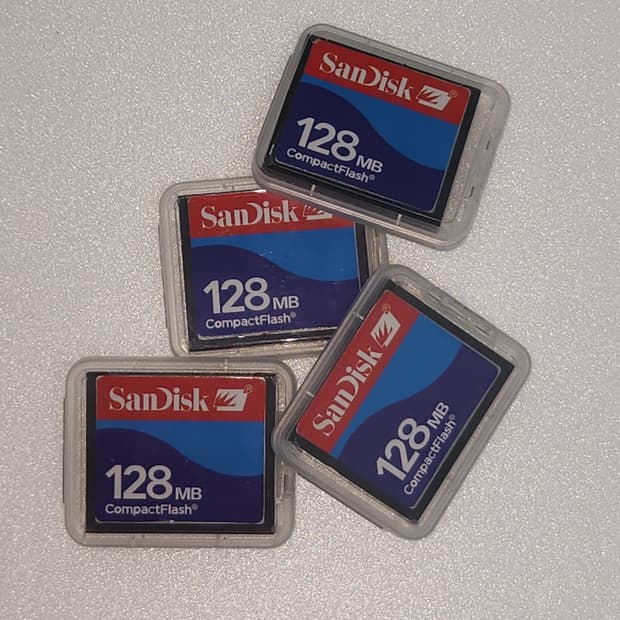 샌디스크  CF카드 128mb 씨에프카드 메모리카드 빈티지카메라