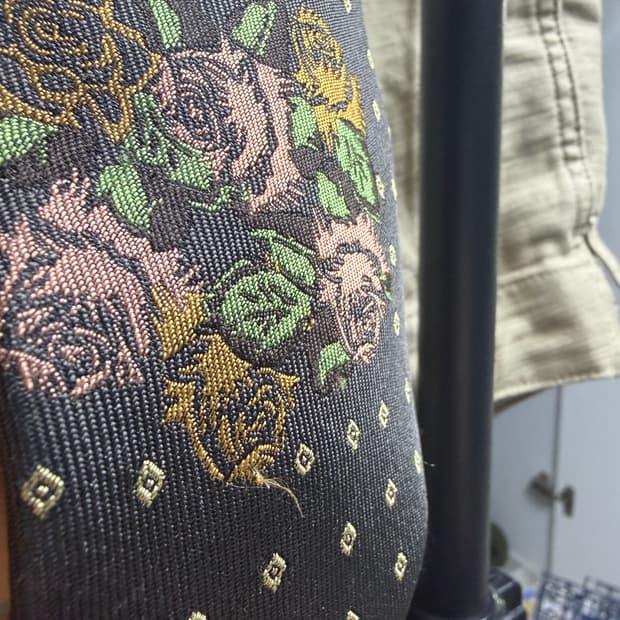 캐피탈 트윌 마리아 넥타이