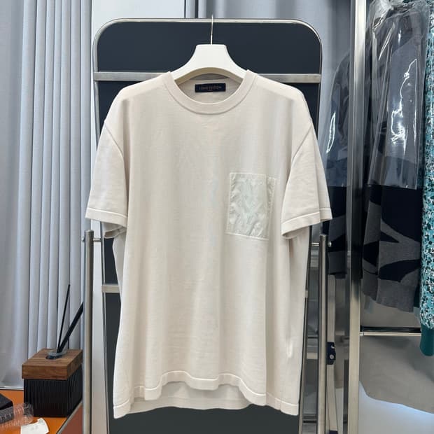 루이비통 LV 모노그램 포켓 크루넥 반팔 XXL